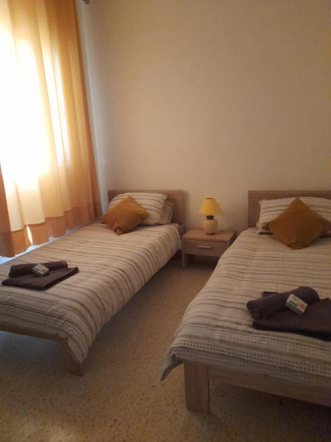 Gozo Marsalforn Apartment Bagian luar foto